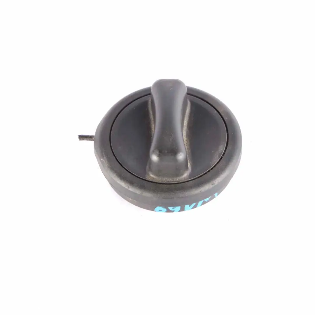 Mercedes W169 W211 Tapa del deposito De combustible Negro - SKU A2204700705 - Número de pieza A2204700705