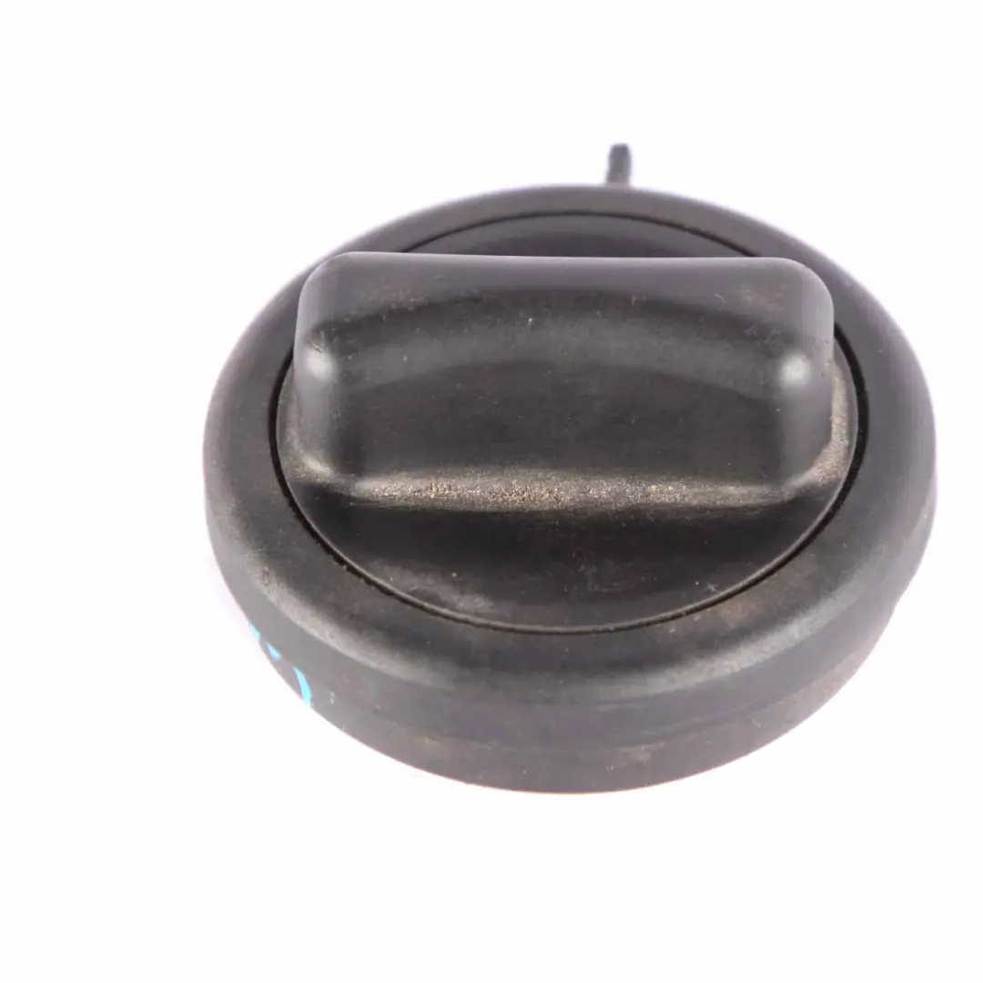 Mercedes W169 W211 Tapa del deposito De combustible Negro - SKU A2204700705 - Número de pieza A2204700705