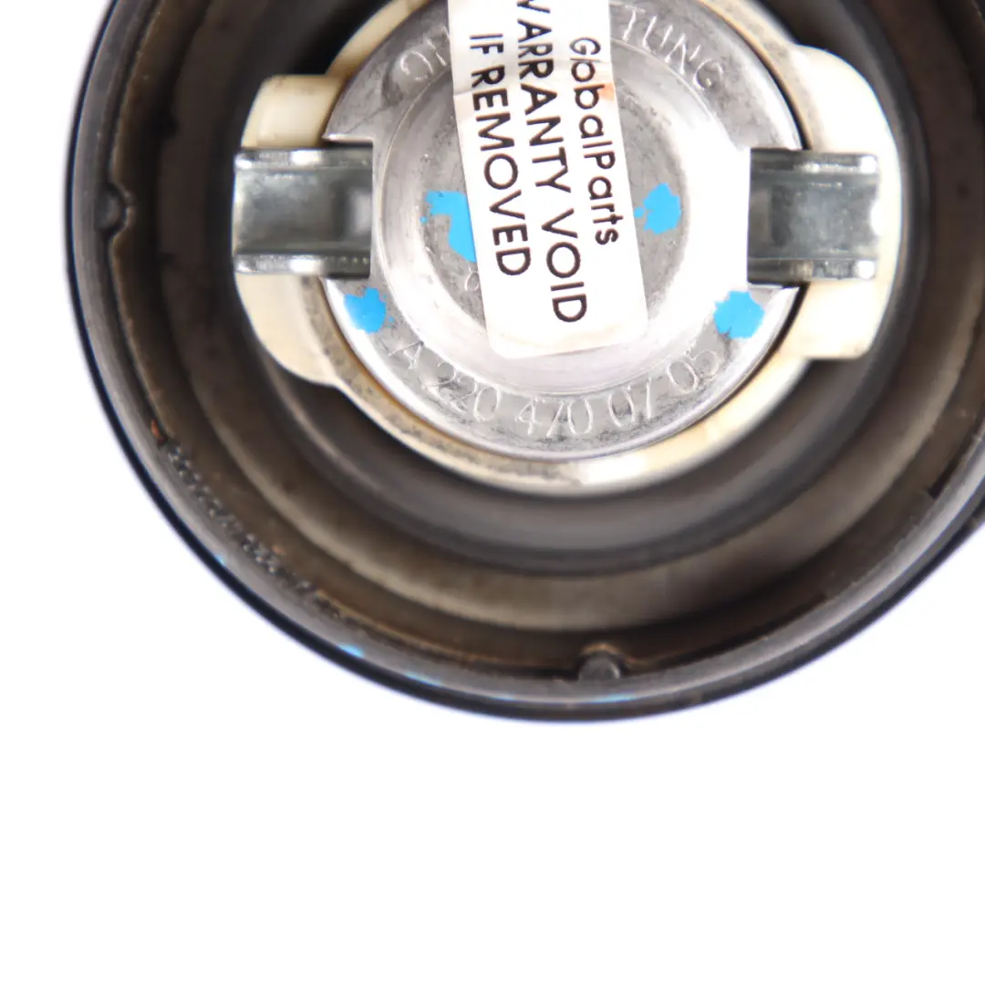 Tapa del deposito De combustible Negro para Mercedes W169 W211 con número de pieza A2204700705 Mercedes W169 W211 Tapa del deposito De combustible Negro - SKU A2204700705 - Número de pieza A2204700705