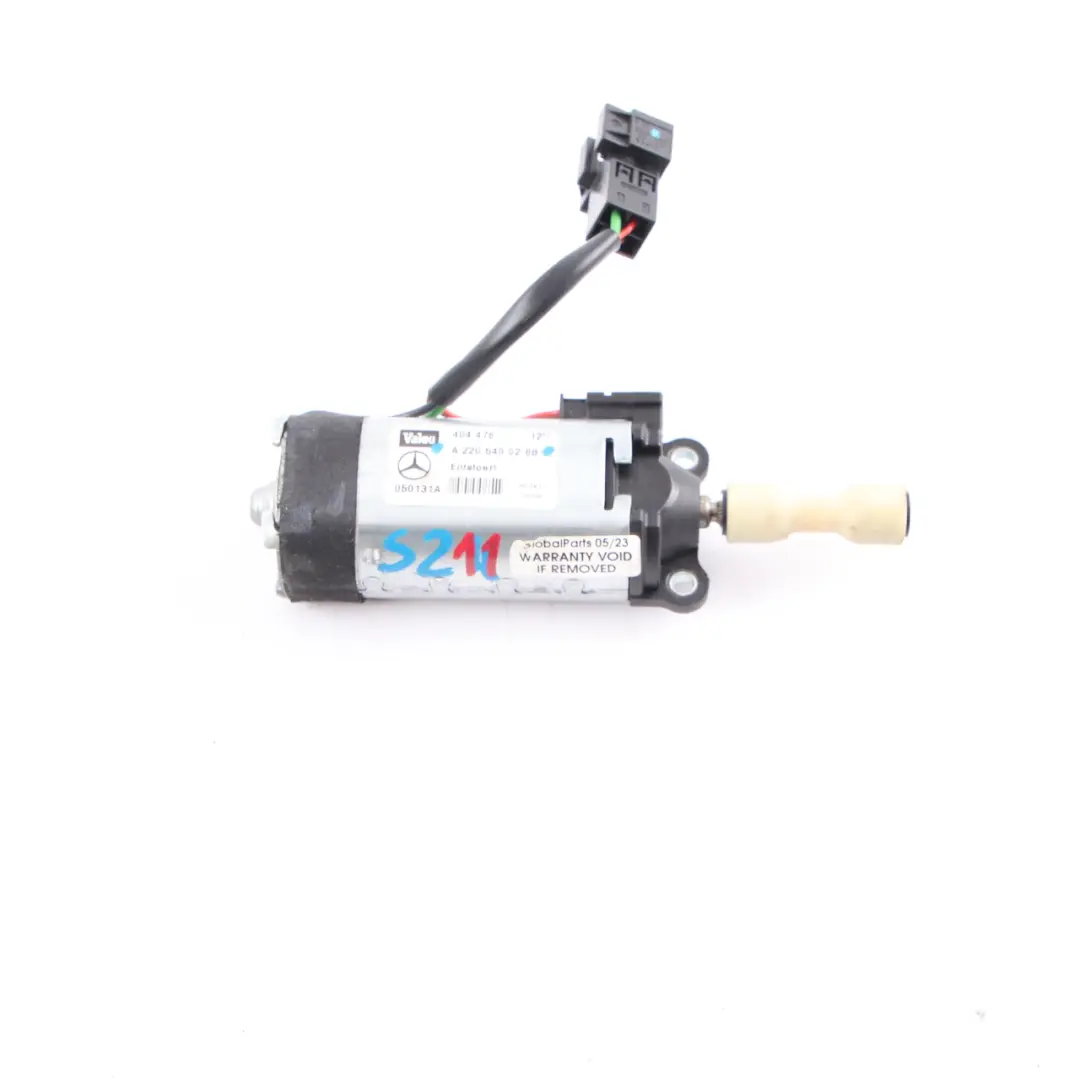 Colonne Direction Moteur Ajustement Entraînement pour Mercedes W203 W209 à propos du numéro de pièce A2205400288 Mercedes W203 W209 Colonne Direction Moteur Ajustement Entraînement - SKU A2205400288 - Numéro de pièce A2205400288