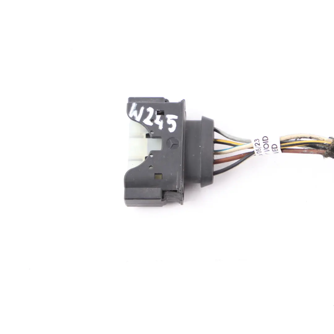 Lamp Plug Light Socket Wiring to Mercedes W245 with Part number A2205454628 Mercedes W245 Lamp Plug Light Socket Wiring - SKU A2205454628 - Part number A2205454628