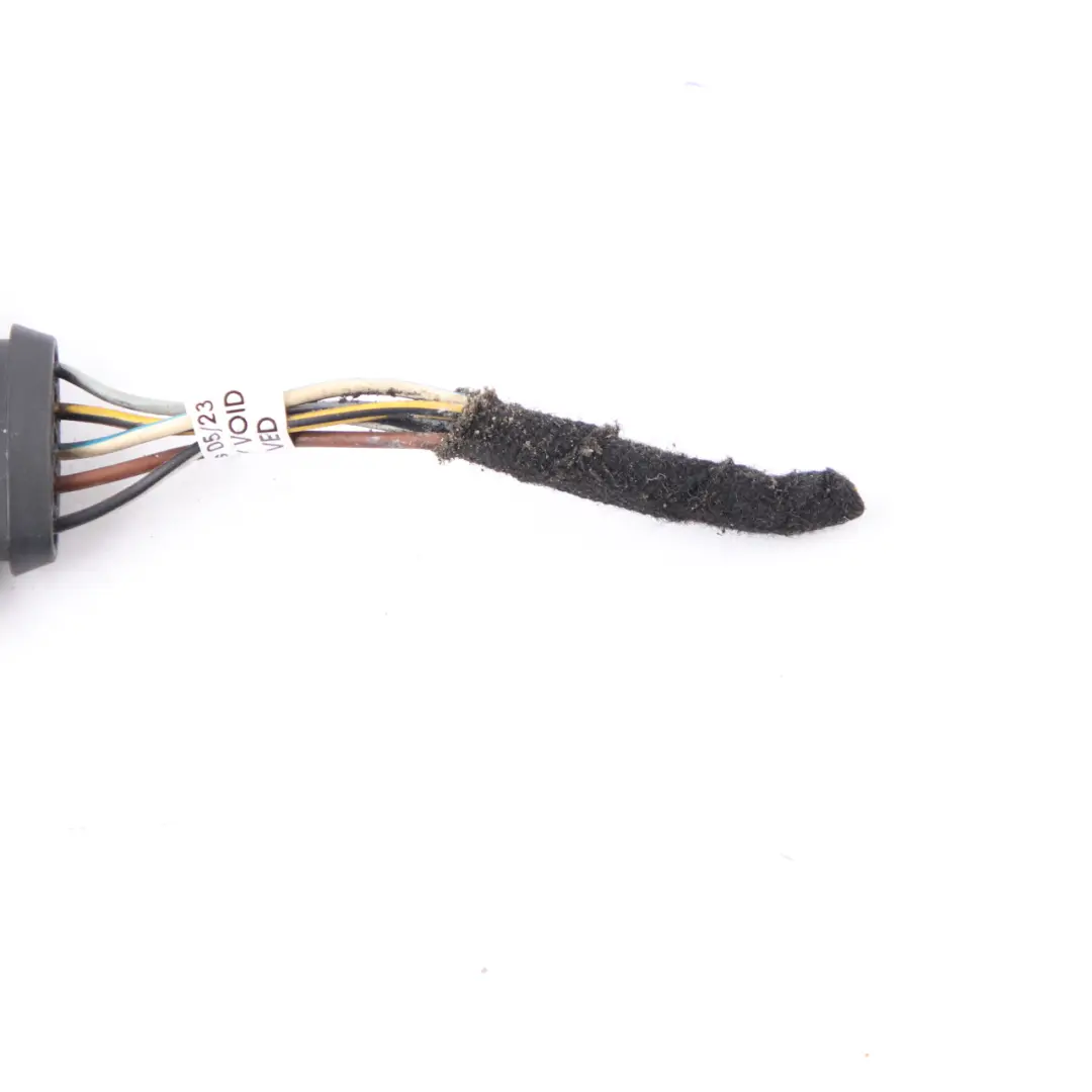 Lampenstecker Lichtsteckdose Verkabelung für Mercedes W245 mit Teilenummer A2205454628 Mercedes W245 Lampenstecker Lichtsteckdose Verkabelung - SKU A2205454628 - Teilenummer A2205454628