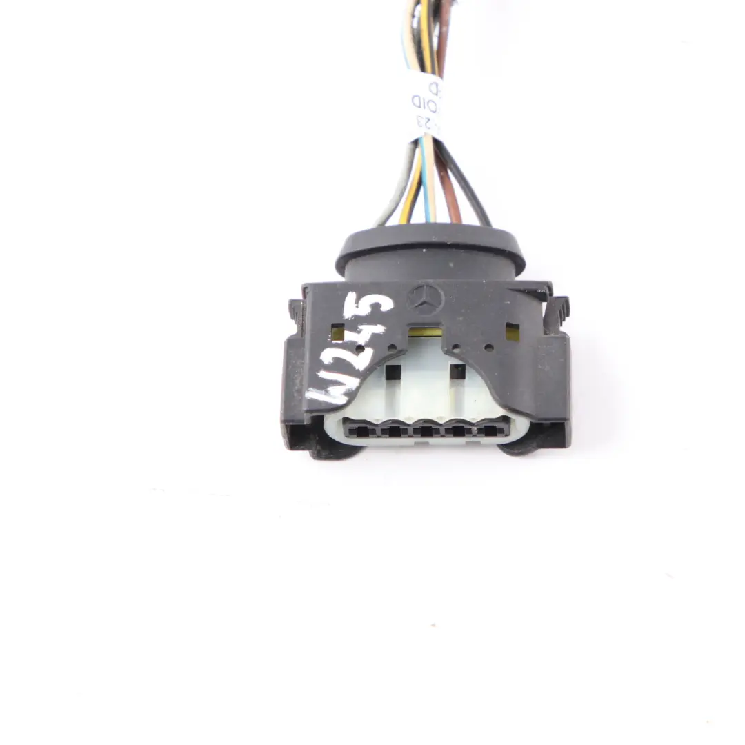 Lampenstecker Lichtsteckdose Verkabelung für Mercedes W245 mit Teilenummer A2205454628 Mercedes W245 Lampenstecker Lichtsteckdose Verkabelung - SKU A2205454628 - Teilenummer A2205454628