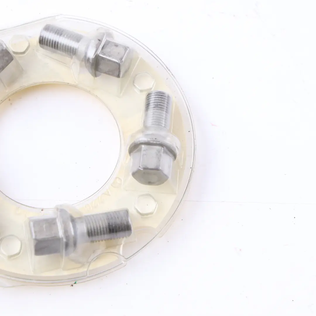 Bolts Bolt Spare Tire Box Set to Mercedes W220 W221 Wheel with Part number A2205800010 Mercedes W220 W221 Wheel Bolts Bolt Spare Tire Box Set - SKU A2205800010 - Part number A2205800010
