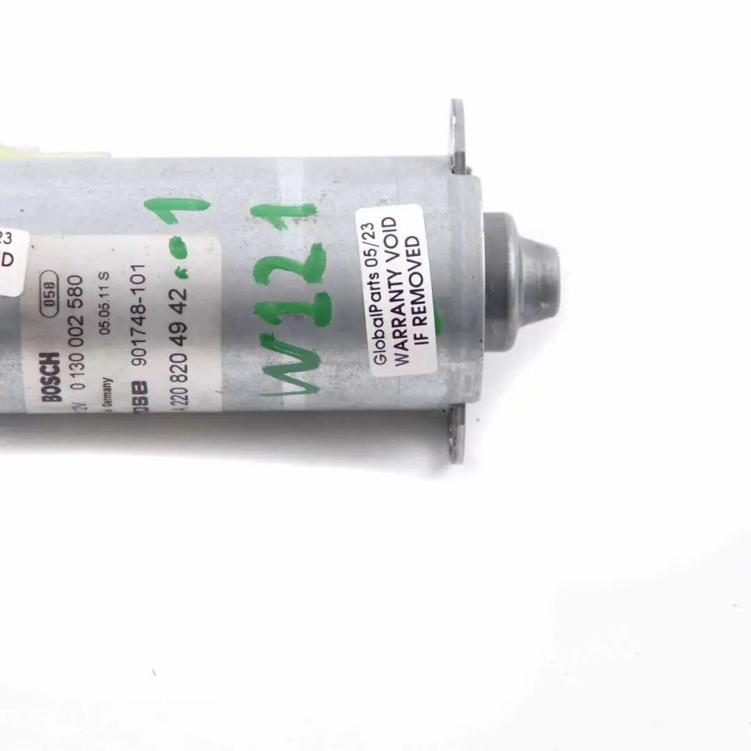 Sitzverstellmotor Aktuator vorne rechts für Mercedes W220 W221 mit Teilenummer A2208204942 Mercedes W220 W221 Sitzverstellmotor Aktuator vorne rechts - SKU A2208204942-1 - Teilenummer A2208204942