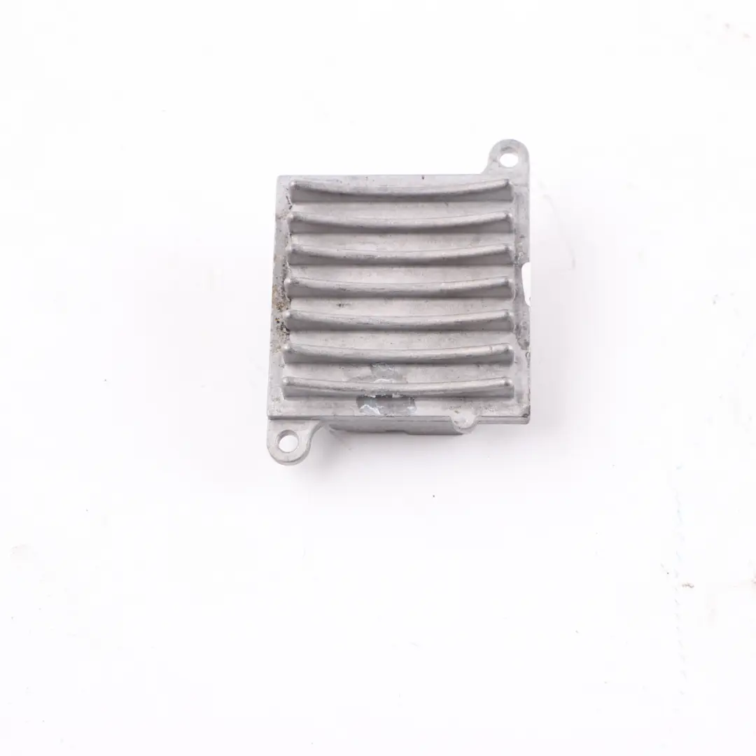 Blower Motor Heater Fan Resistor Regulator to Mercedes W164 W203 W221 with Part number A2208209210 Mercedes W164 W203 W221 Blower Motor Heater Fan Resistor Regulator - SKU A2208209210 - Part number A2208209210