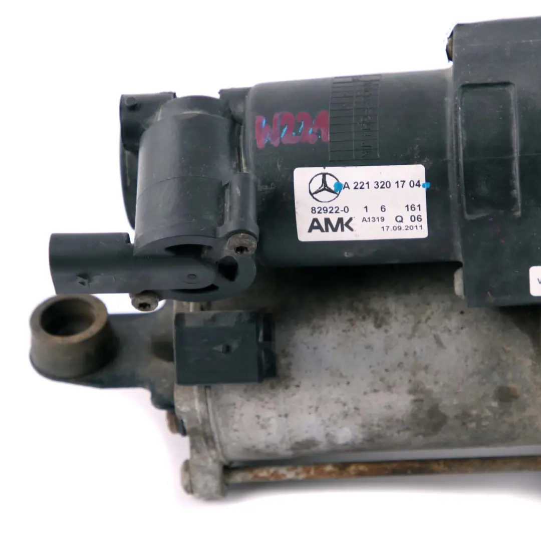 Mercedes-Benz W221 Air Suspension Supply Device Compressor Motor to with Part number A2213201704 Mercedes-Benz W221 Air Suspension Supply Device Compressor Motor - SKU A2213201704 - Part number A2213201704