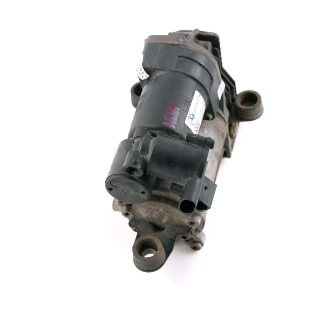 Mercedes-Benz W221 Air Suspension Supply Device Compressor Motor to with Part number A2213201704 Mercedes-Benz W221 Air Suspension Supply Device Compressor Motor - SKU A2213201704 - Part number A2213201704