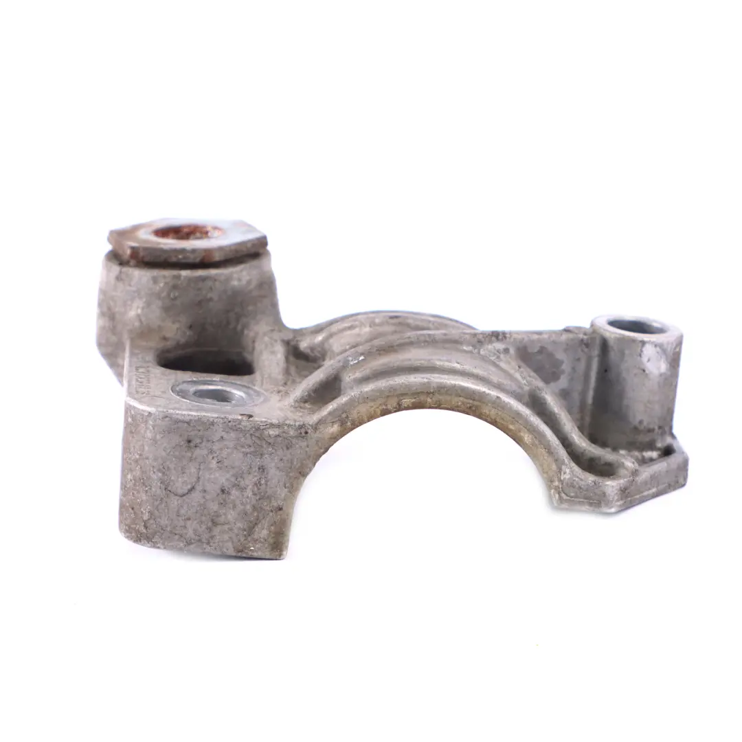 Uchwyt Drążka Stabilizatora Przedni Lewy do Mercedes W211 o numerze A2213231126 Mercedes W211 Uchwyt Drążka Stabilizatora Przedni Lewy - SKU A2213231126 - Numer Części A2213231126