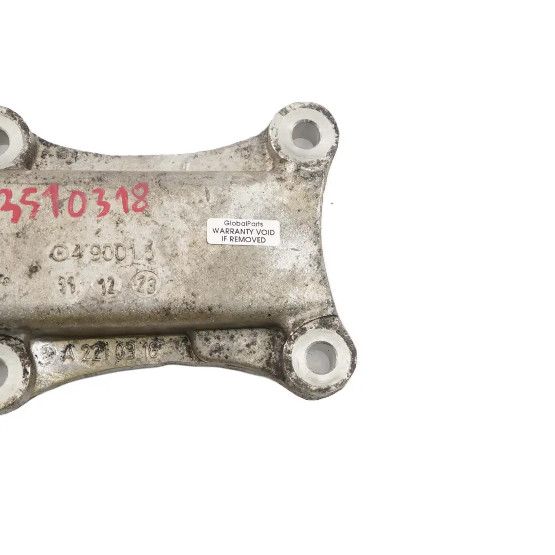 Montage support differentiel sur le berceau de l'essieu arriere. pour Mercedes W221 à propos du numéro de pièce A2213510318 Mercedes W221 Montage support differentiel sur le berceau de l'essieu arriere. - SKU A2213510318 - Numéro de pièce A2213510318