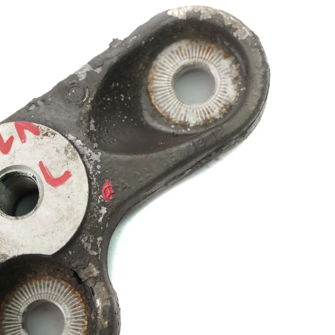 Mercedes-Benz W221 Hinterachsträger Differential Halterung Links für mit Teilenummer A2213511318 Mercedes-Benz W221 Hinterachsträger Differential Halterung Links - SKU A2213511318 - Teilenummer A2213511318