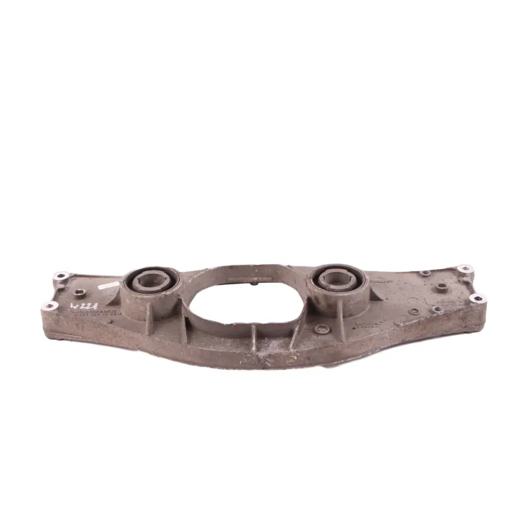 Mercedes-Benz W221 Support de fixation du différentiel arrière pour à propos du numéro de pièce A2213521406 Mercedes-Benz W221 Support de fixation du différentiel arrière - SKU A2213521406 - Numéro de pièce A2213521406