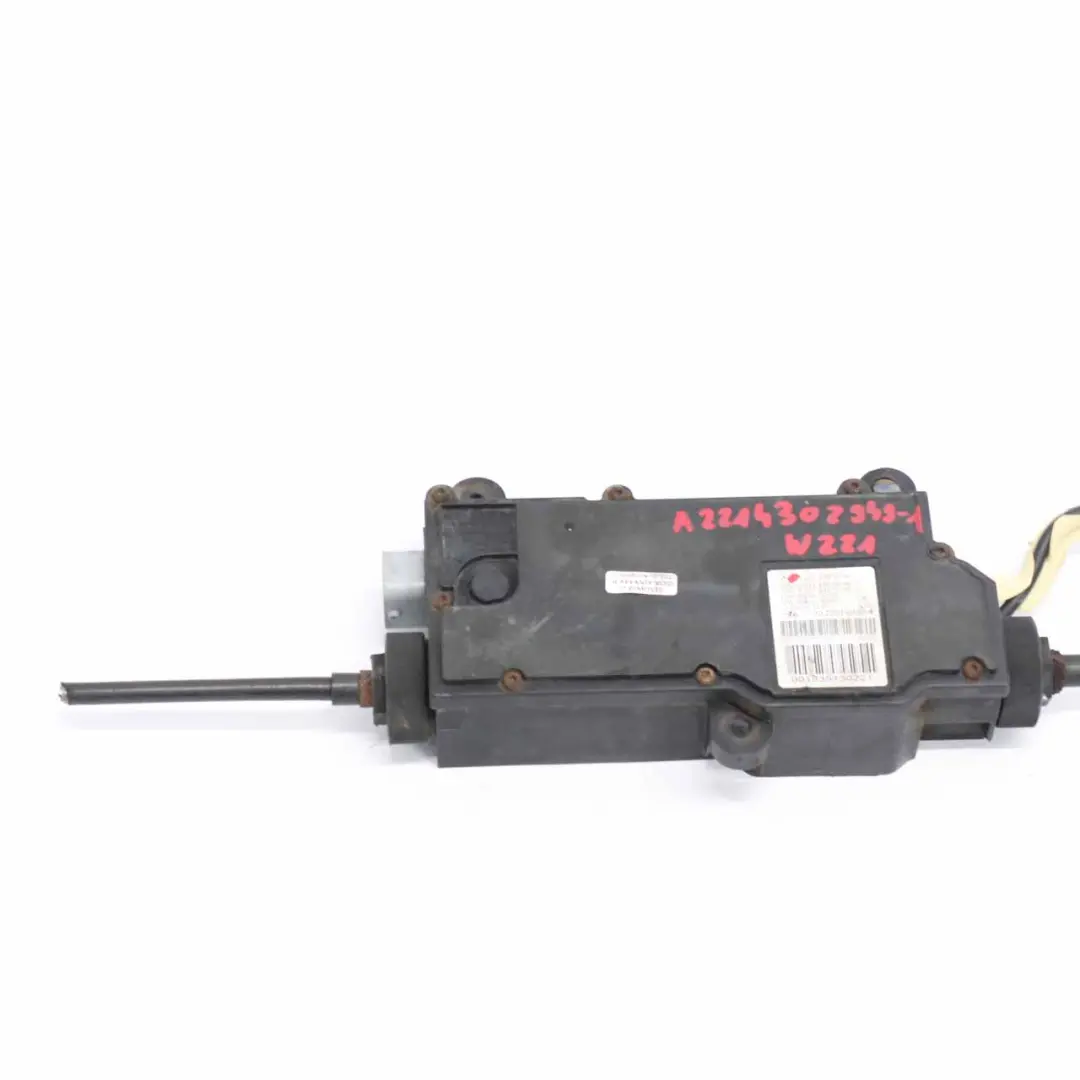 Parking Brake Mercedes W221 Module Handbrake Actuator Control Unit to with Part number A2214302249 Parking Brake Mercedes W221 Module Handbrake Actuator Control Unit - SKU A2214302249 - Part number A2214302249