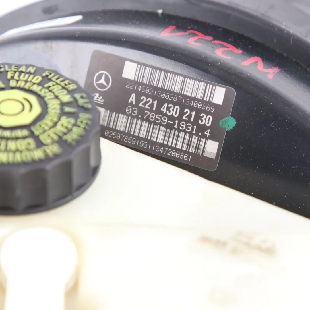 Brems Servo Haupt Zylinder Kraftverstärker Einheit A2214302130 für Mercedes W221 mit Teilenummer A2214302530 Mercedes W221 Brems Servo Haupt Zylinder Kraftverstärker Einheit A2214302130 - SKU A2214302530 - Teilenummer A2214302530