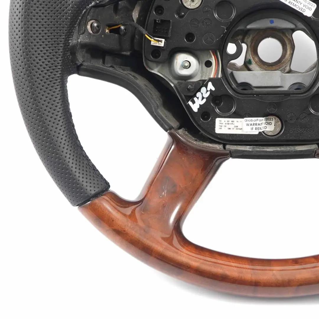 NUEVO Volante de cuero negro Madera Nogal para Mercedes C216 W221 con número de pieza A2214600303 Mercedes C216 W221 NUEVO Volante de cuero negro Madera Nogal - SKU A2214600303-1 - Número de pieza A2214600303