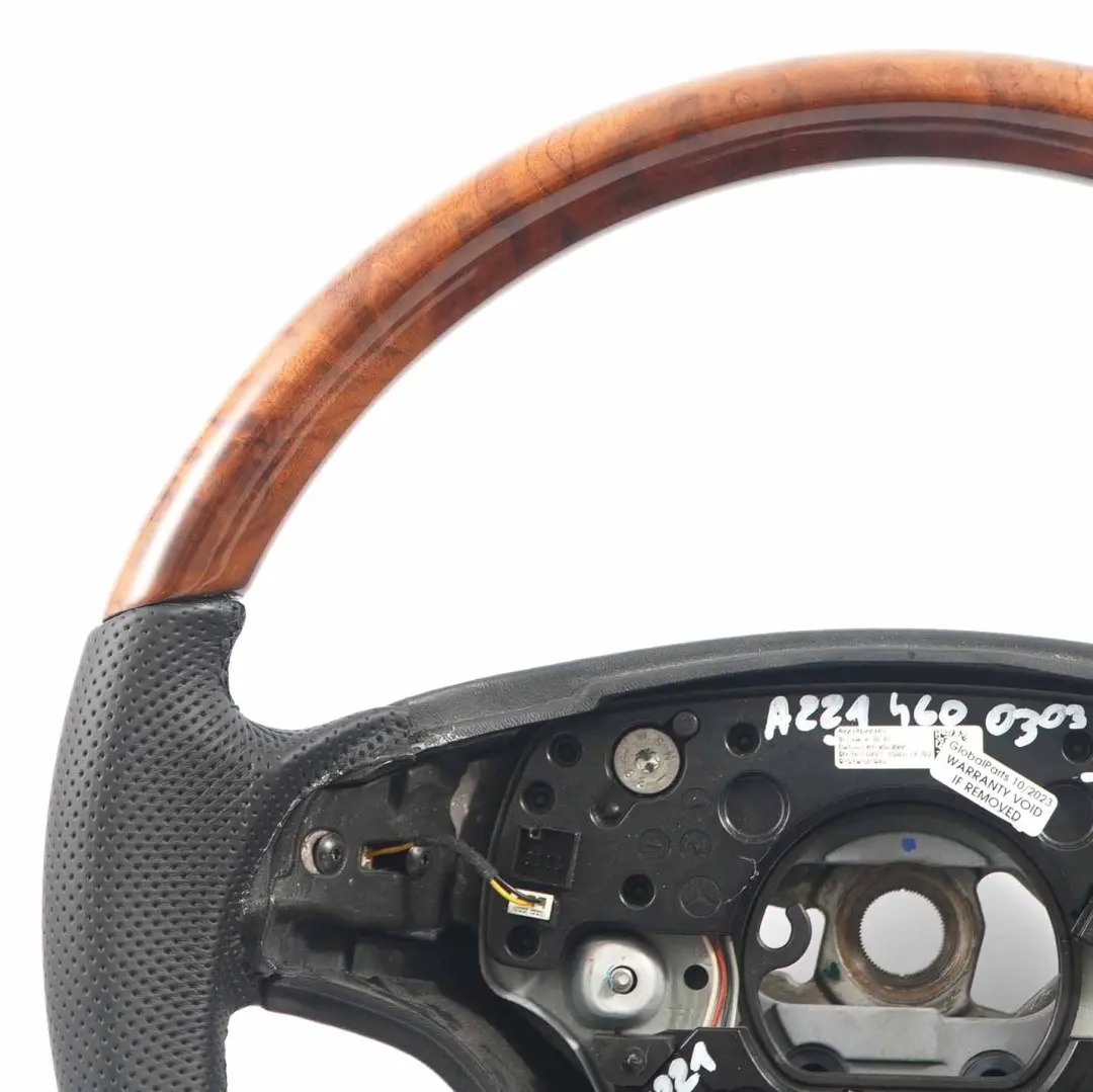 NEU Schwarzes Lederlenkrad Holz Gratnuss für Mercedes C216 W221 mit Teilenummer A2214600303 Mercedes C216 W221 NEU Schwarzes Lederlenkrad Holz Gratnuss - SKU A2214600303-1 - Teilenummer A2214600303