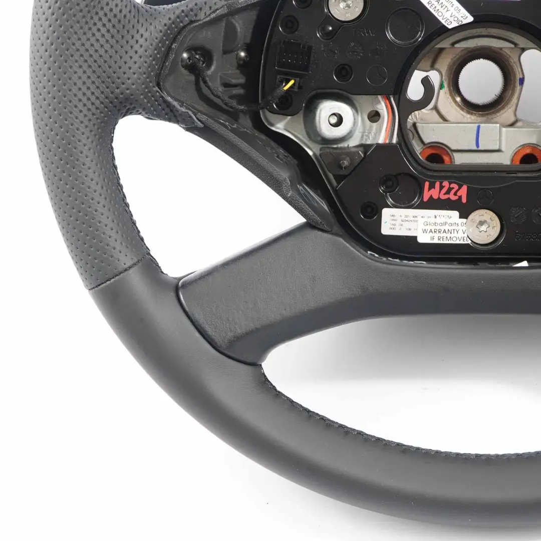 NOUVEAU Volant Cuir Noir Palettes Changement Vitesse pour Mercedes W221 à propos du numéro de pièce A2214609003 Mercedes W221 NOUVEAU Volant Cuir Noir Palettes Changement Vitesse - SKU A2214609003-1 - Numéro de pièce A2214609003