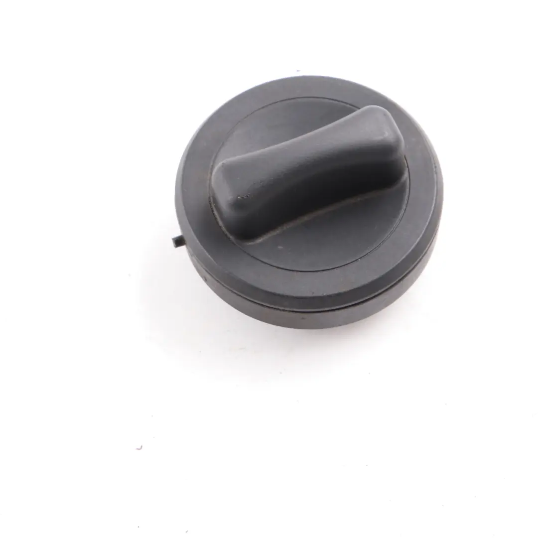 Tankdeckel Mercedes W204 W212 schwarz Abdeckung für mit Teilenummer A2214700705 Tankdeckel Mercedes W204 W212 schwarz Abdeckung - SKU A2214700705-1 - Teilenummer A2214700705