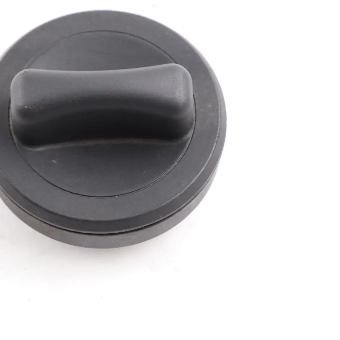 Bouchon réservoir de carburant Mercedes W204 W212 Couvercle noir - SKU A2214700705-1 - Numéro de pièce A2214700705