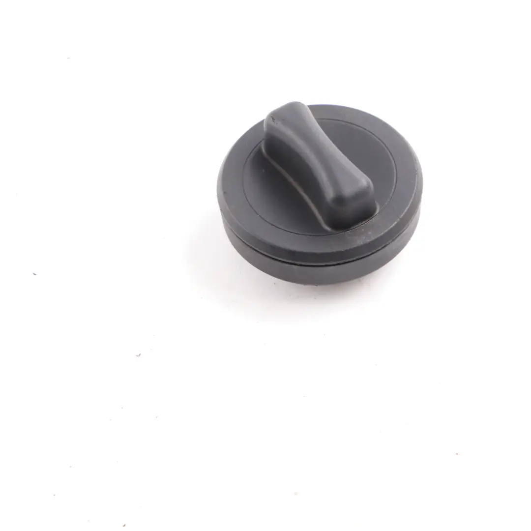  Bouchon réservoir de carburant Mercedes W204 W212 Couvercle noir - SKU A2214700705-1 - Numéro de pièce A2214700705