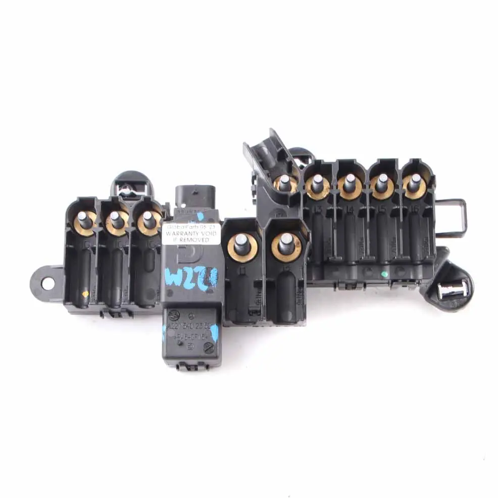 Fuse Box Mercedes W221 W216 Junction Control Unit Relay Module to with Part number A2215402350 Fuse Box Mercedes W221 W216 Junction Control Unit Relay Module - SKU A2215402350 - Part number A2215402350