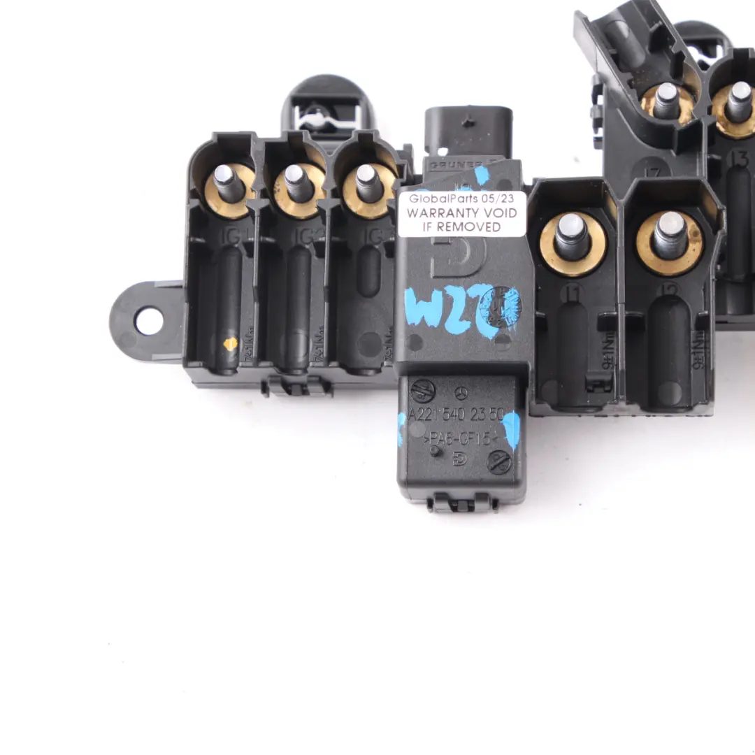 Fuse Box Mercedes W221 W216 Junction Control Unit Relay Module to with Part number A2215402350 Fuse Box Mercedes W221 W216 Junction Control Unit Relay Module - SKU A2215402350 - Part number A2215402350