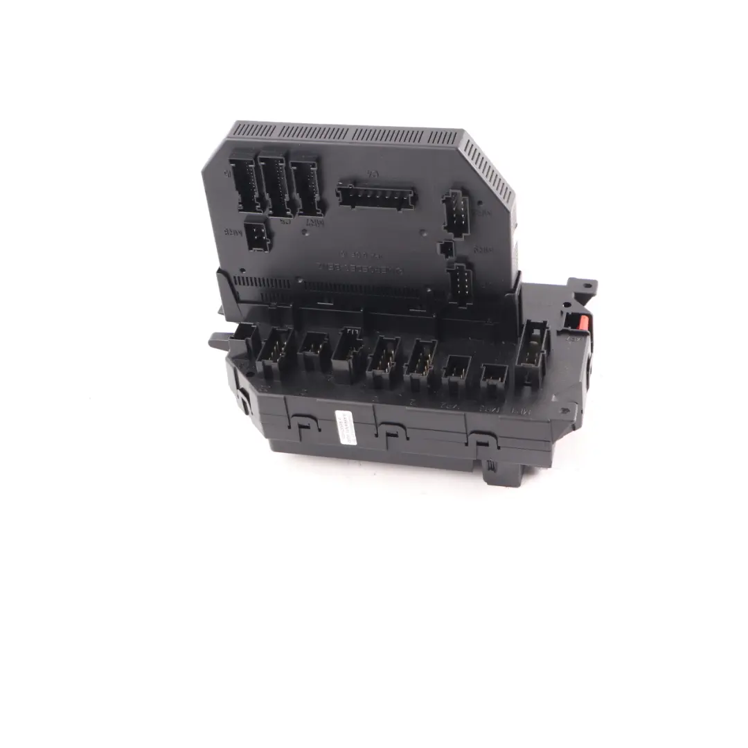 Fuse Box Front SAM Module Relay Control Unit to Mercedes W221 with Part number A2215402862 Mercedes W221 Fuse Box Front SAM Module Relay Control Unit - SKU A2215402862 - Part number A2215402862