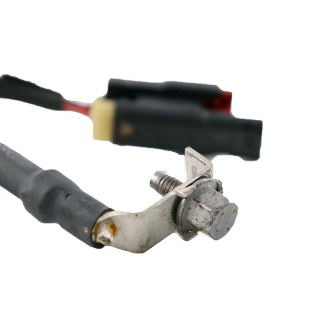 Mercedes-Benz W221 Positive Battery Plus Pole Terminal Lead Cable to with Part number A2215420818 Mercedes-Benz W221 Positive Battery Plus Pole Terminal Lead Cable - SKU A2215403930 - Part number A2215420818