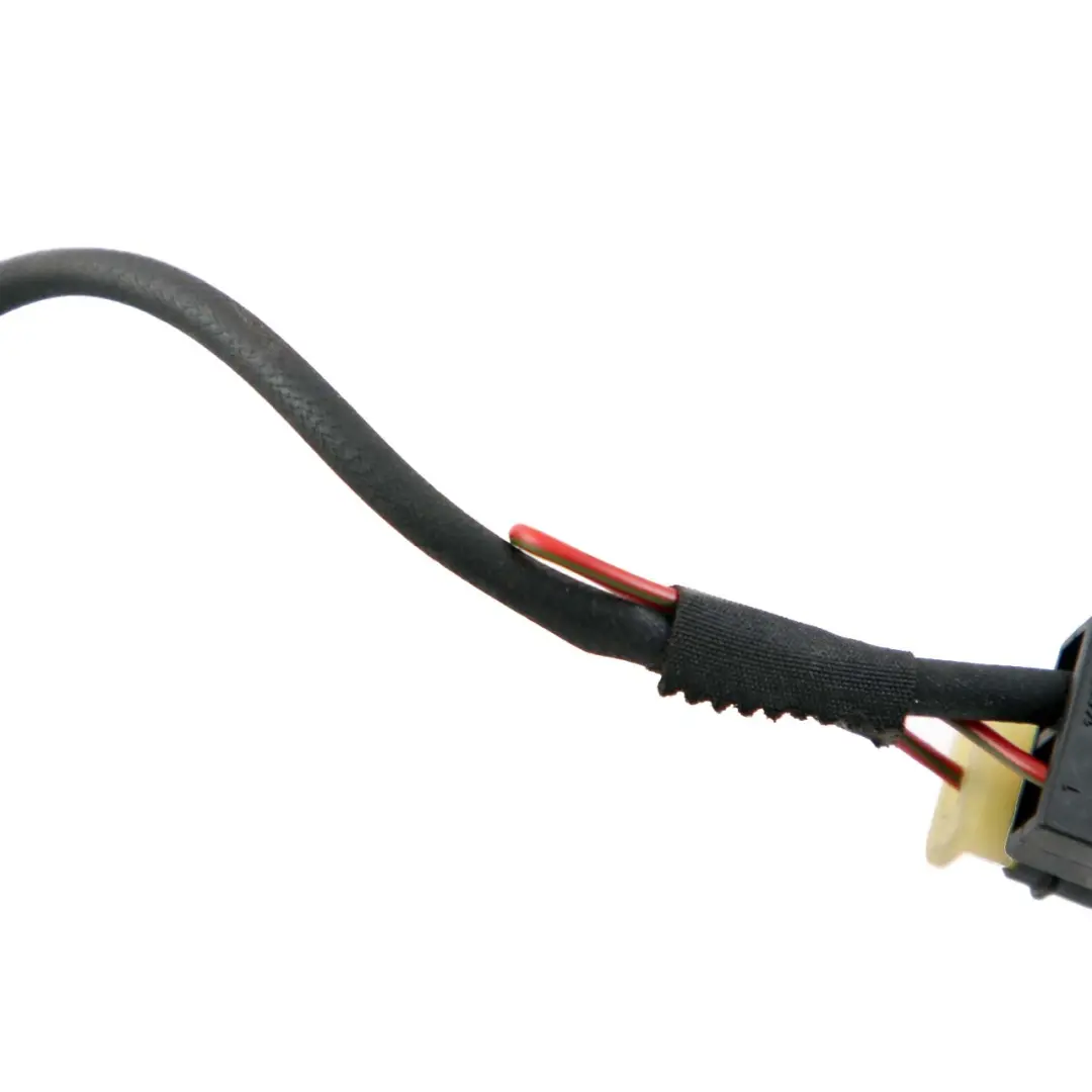 Mercedes-Benz W221 Positive Battery Plus Pole Terminal Lead Cable to with Part number A2215420818 Mercedes-Benz W221 Positive Battery Plus Pole Terminal Lead Cable - SKU A2215403930 - Part number A2215420818