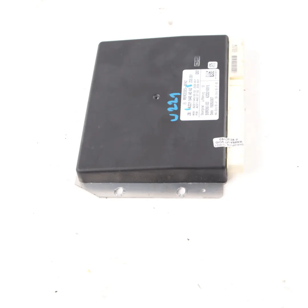 Luftfederung Steuergerät Modul Airmatic für Mercedes W221 mit Teilenummer A2215404062 Mercedes W221 Luftfederung Steuergerät Modul Airmatic - SKU A2215404062 - Teilenummer A2215404062