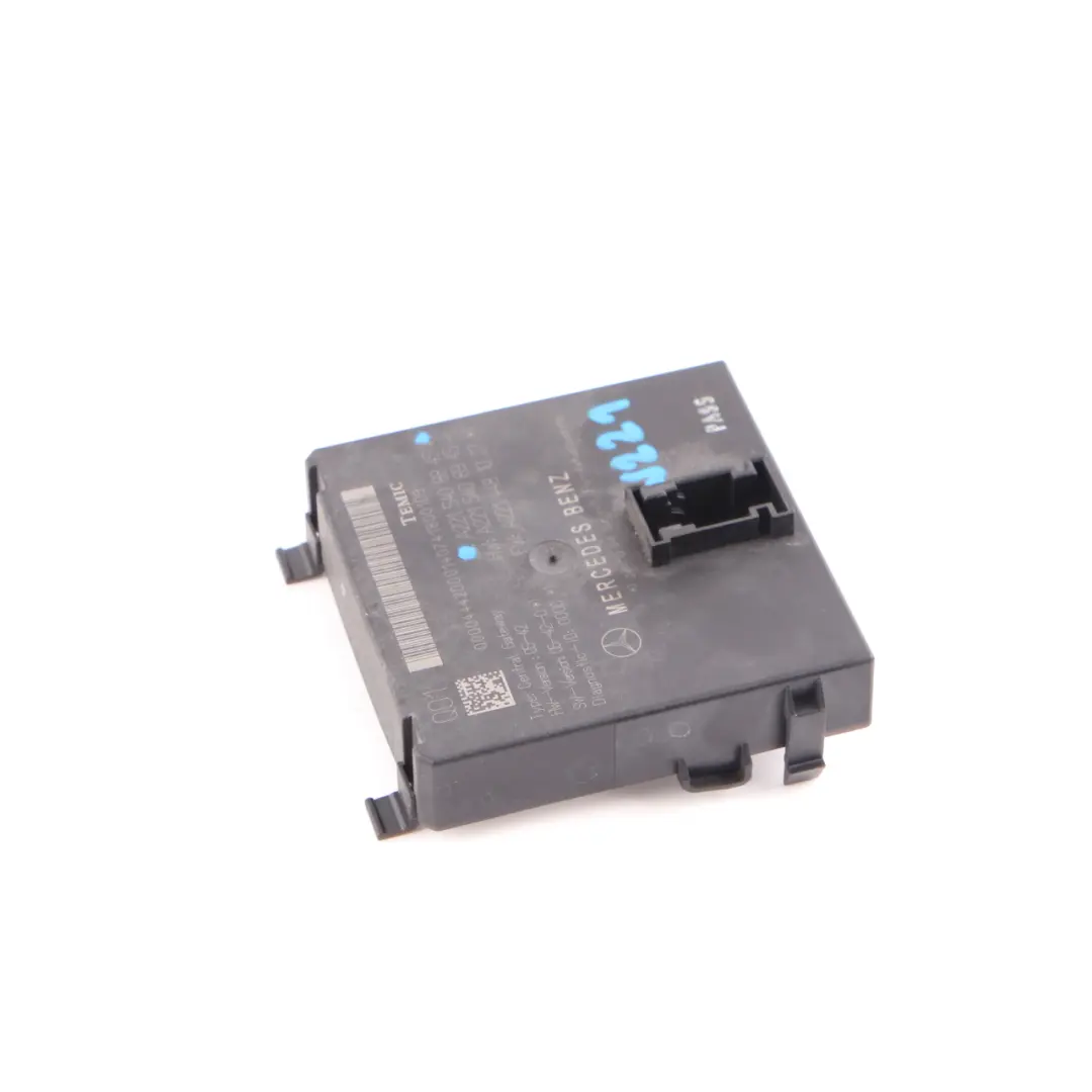 Module de l'unité de contrôle de la passerelle ECU pour Mercedes W221 à propos du numéro de pièce A2215408845 Mercedes W221 Module de l'unité de contrôle de la passerelle ECU - SKU A2215408845 - Numéro de pièce A2215408845