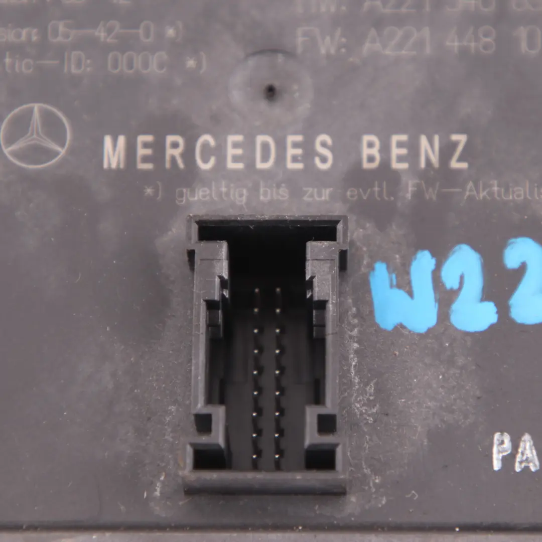 Unità di controllo gateway Modulo ECU per Mercedes W221 con numero di parte A2215408845 Mercedes W221 Unità di controllo gateway Modulo ECU - SKU A2215408845 - Numero di parte A2215408845