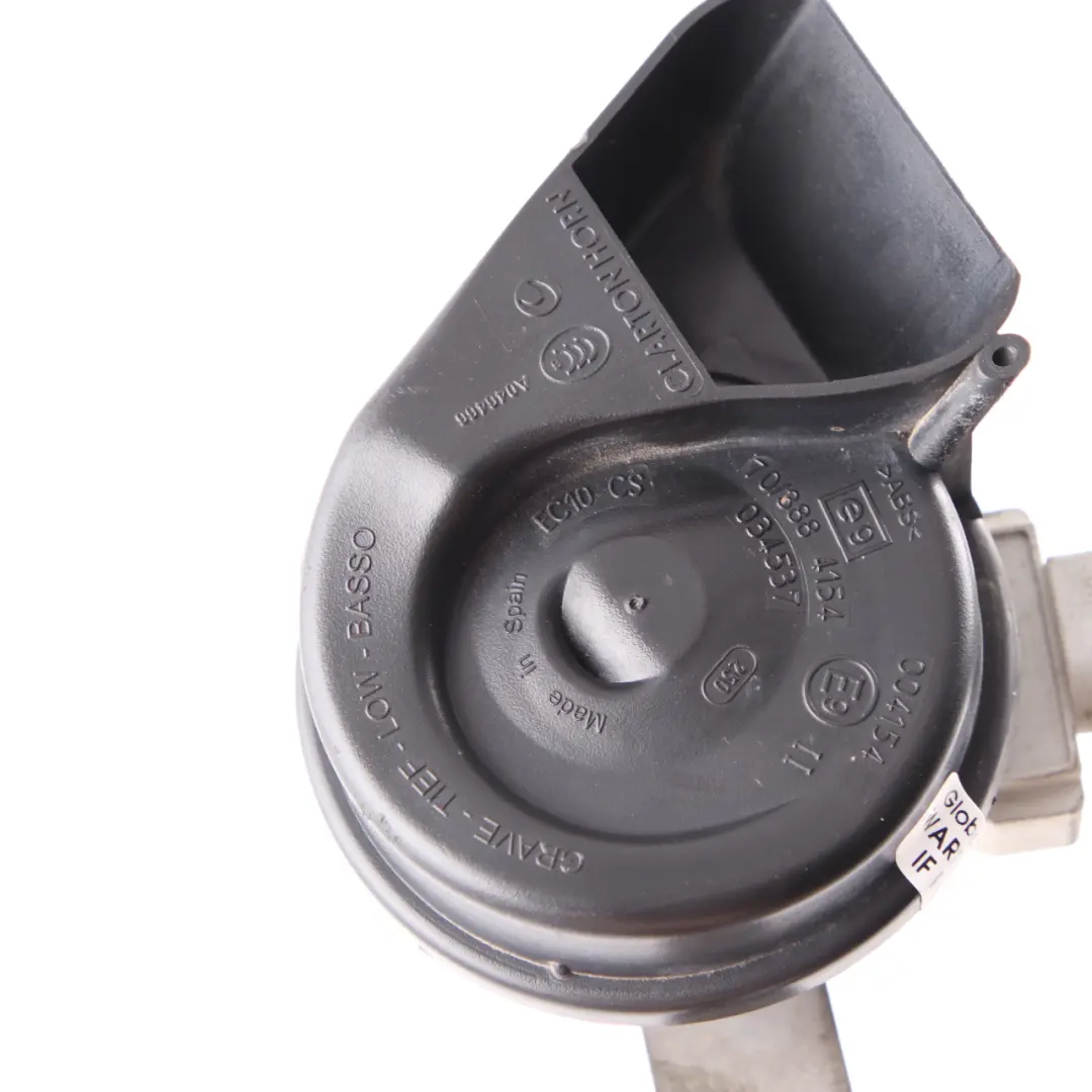 Klaxon Mercedes W212 E63 AMG Fanfare Signal basse tonalité Sirène pour à propos du numéro de pièce A2215420020 Klaxon Mercedes W212 E63 AMG Fanfare Signal basse tonalité Sirène - SKU A2215420020 - Numéro de pièce A2215420020