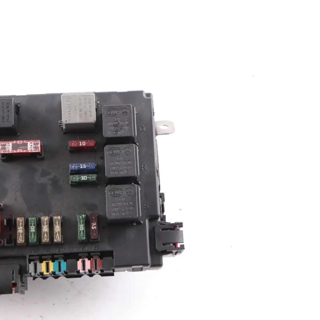 Fuse Box Control Unit SAM Module Relay to Mercedes W221 with Part number A2215450801 Mercedes W221 Fuse Box Control Unit SAM Module Relay - SKU A2215450801 - Part number A2215450801