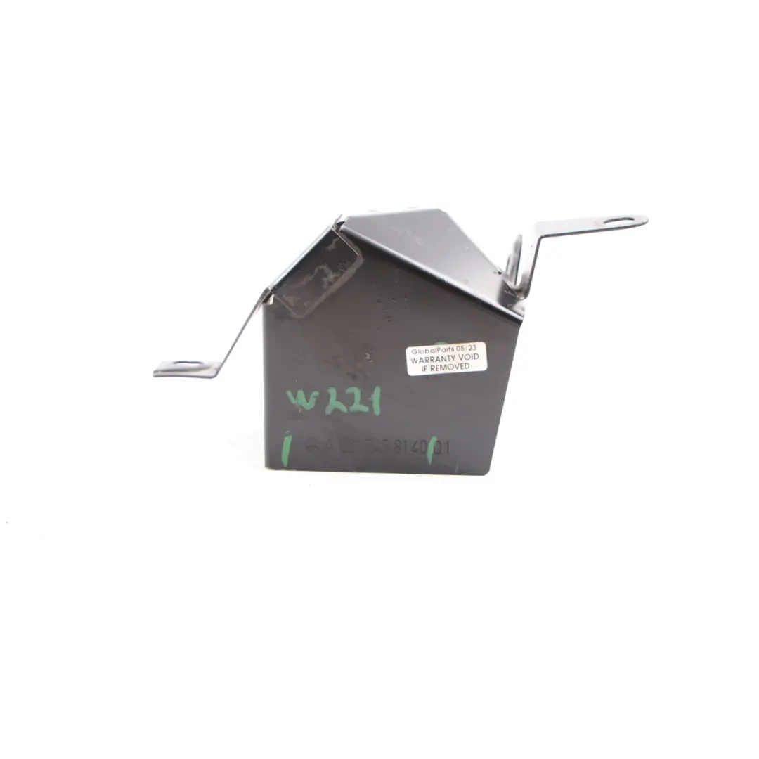 Anti-Theft Alarm Bracket Siren Horn Signal Holder to Mercedes W221 with Part number A2215458140 Mercedes W221 Anti-Theft Alarm Bracket Siren Horn Signal Holder - SKU A2215458140 - Part number A2215458140