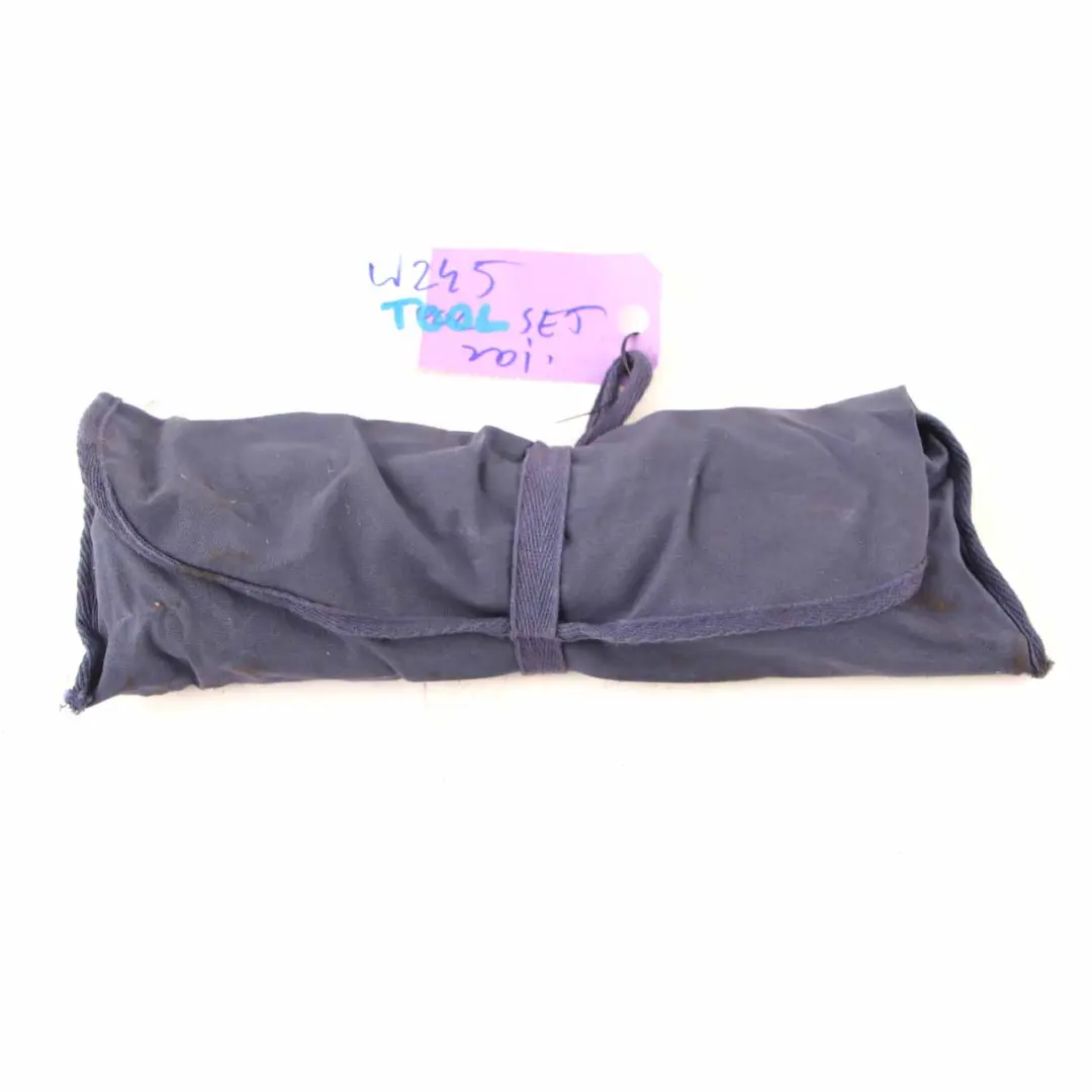 Kit strumenti ruote, set chiavi gancio bulloni per Mercedes W204 W246 W245 W176 W212 con numero di parte A2215810001 Mercedes W204 W246 W245 W176 W212 Kit strumenti ruote, set chiavi gancio bulloni - SKU A2215810001-3 - Numero di parte A2215810001