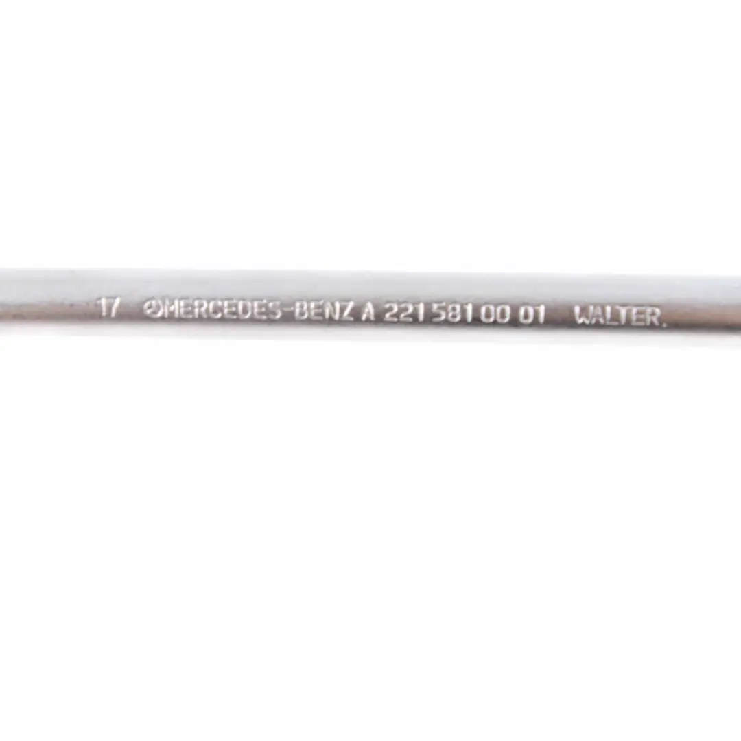 Trousse Outils Pour Clé Roue Et Crochet pour Mercedes W204 W246 W245 W176 W212 à propos du numéro de pièce A2215810001 Mercedes W204 W246 W245 W176 W212 Trousse Outils Pour Clé Roue Et Crochet - SKU A2215810001-4 - Numéro de pièce A2215810001