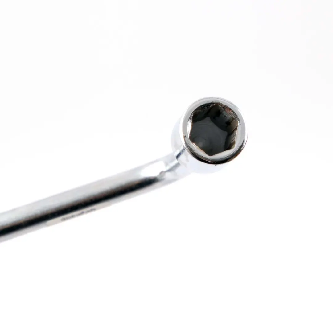 Strumento Chiave Per Supporto Ruota per Mercedes W203 W212 W221 con numero di parte A2215810001 Mercedes W203 W212 W221 Strumento Chiave Per Supporto Ruota - SKU A2215810001 - Numero di parte A2215810001