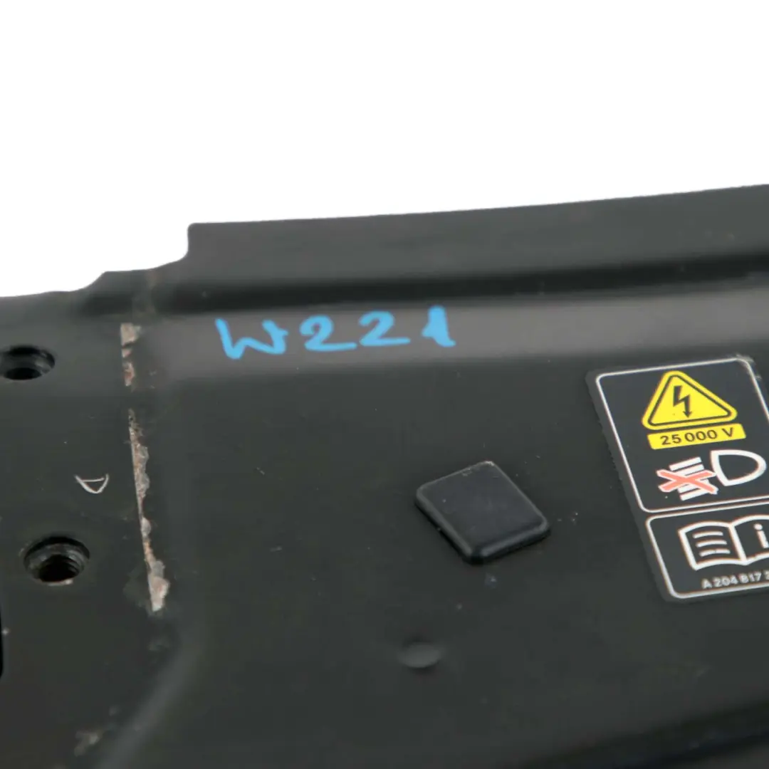 Mercedes W221 Soporte Faro Delantero Izquierdo - SKU A2216200191 - Número de pieza A2216200191
