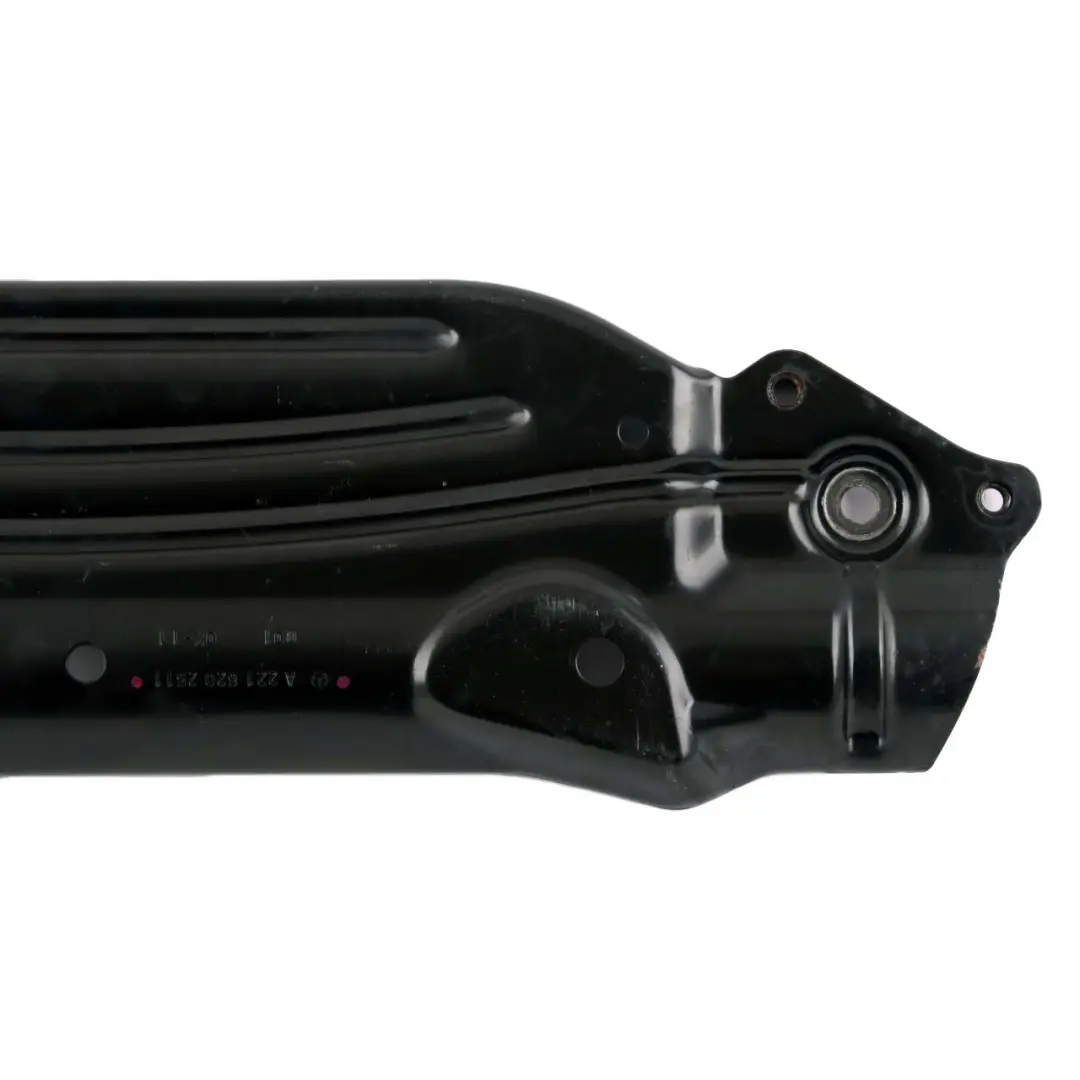 Sottotelaio anteriore Piastra irrigidimento sterzo per Mercedes W221 con numero di parte A2216202511 Mercedes W221 Sottotelaio anteriore Piastra irrigidimento sterzo - SKU A2216202511 - Numero di parte A2216202511