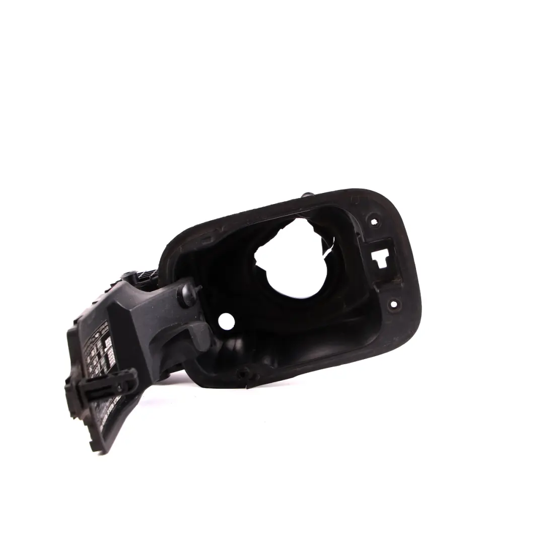 Klapka Wlewu Paliwa do Mercedes W221 o numerze A2216300067 Mercedes W221 Klapka Wlewu Paliwa - SKU A2216300067 - Numer Części A2216300067