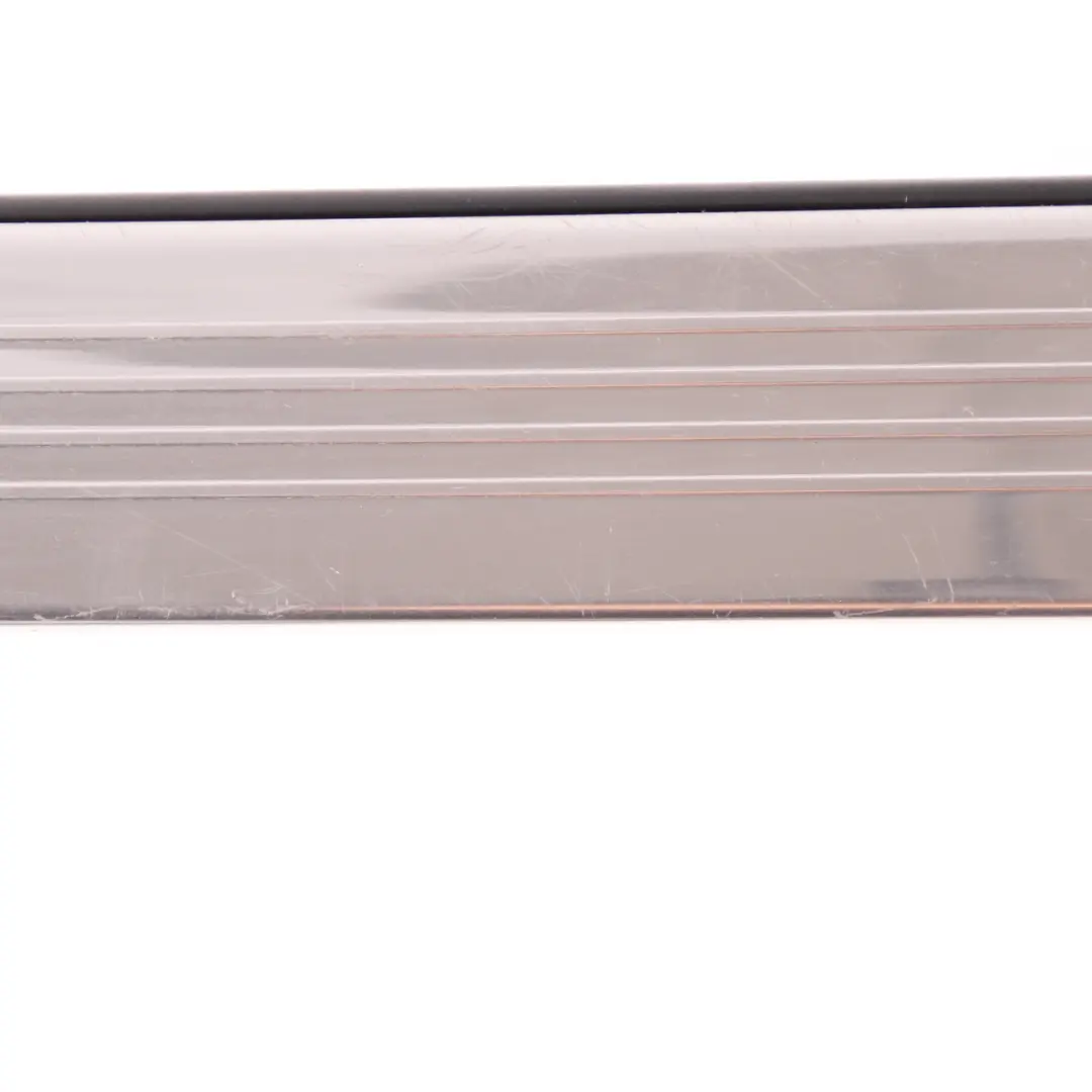 Couvercle De Seuil De Porte Avant Gauche Entrance Trim pour Mercedes W221 à propos du numéro de pièce A2216800135 Mercedes W221 Couvercle De Seuil De Porte Avant Gauche Entrance Trim - SKU A2216800135 - Numéro de pièce A2216800135