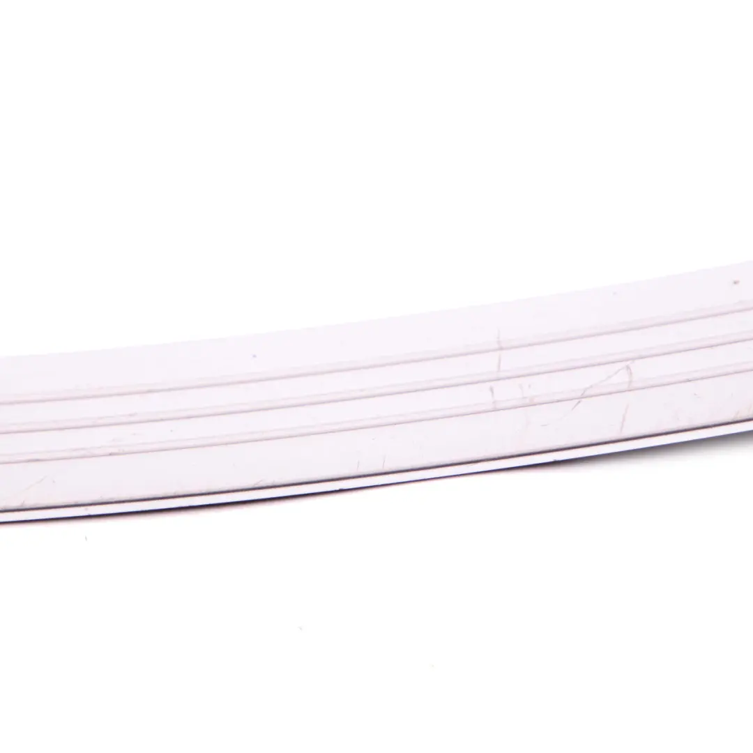 Mercedes-Benz S W221 Panneau de seuil de porte avant gauche pour à propos du numéro de pièce A2216800335 Mercedes-Benz S W221 Panneau de seuil de porte avant gauche - SKU A2216800335 - Numéro de pièce A2216800335