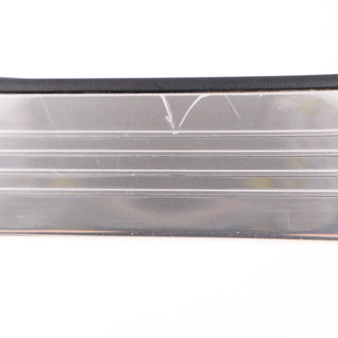 Mercedes W221 Seuil De Porte Arrière Gauche Garniture Cache Marche - SKU A2216800535 - Numéro de pièce A2216800535