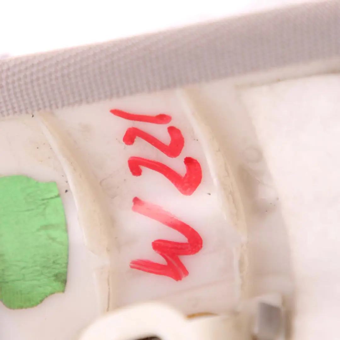 gauche A-Pillar Cover Grey pour Mercedes W221 Avant à propos du numéro de pièce A2216901325 Mercedes W221 Avant gauche A-Pillar Cover Grey - SKU A2216901325 - Numéro de pièce A2216901325