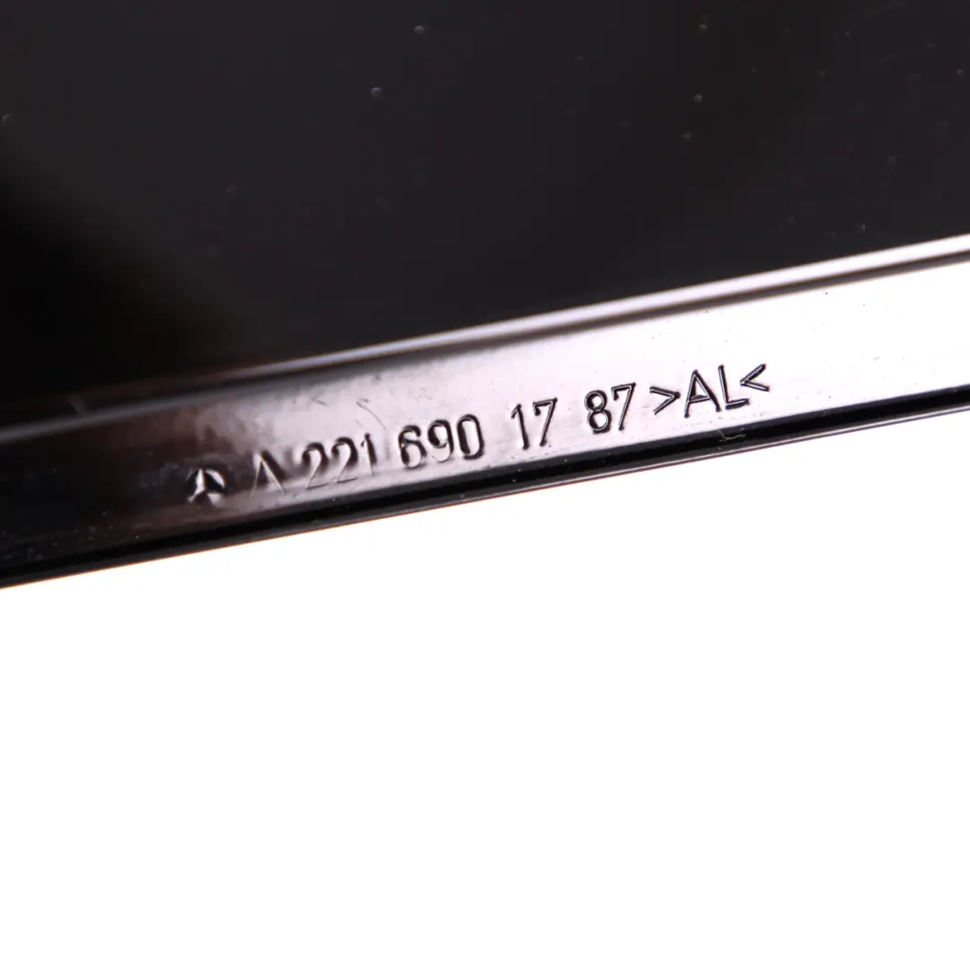 Mercedes W221 Delantero Izquierdo Embellecedor Pilar Puerta - SKU A2216901787 - Número de pieza A2216901787