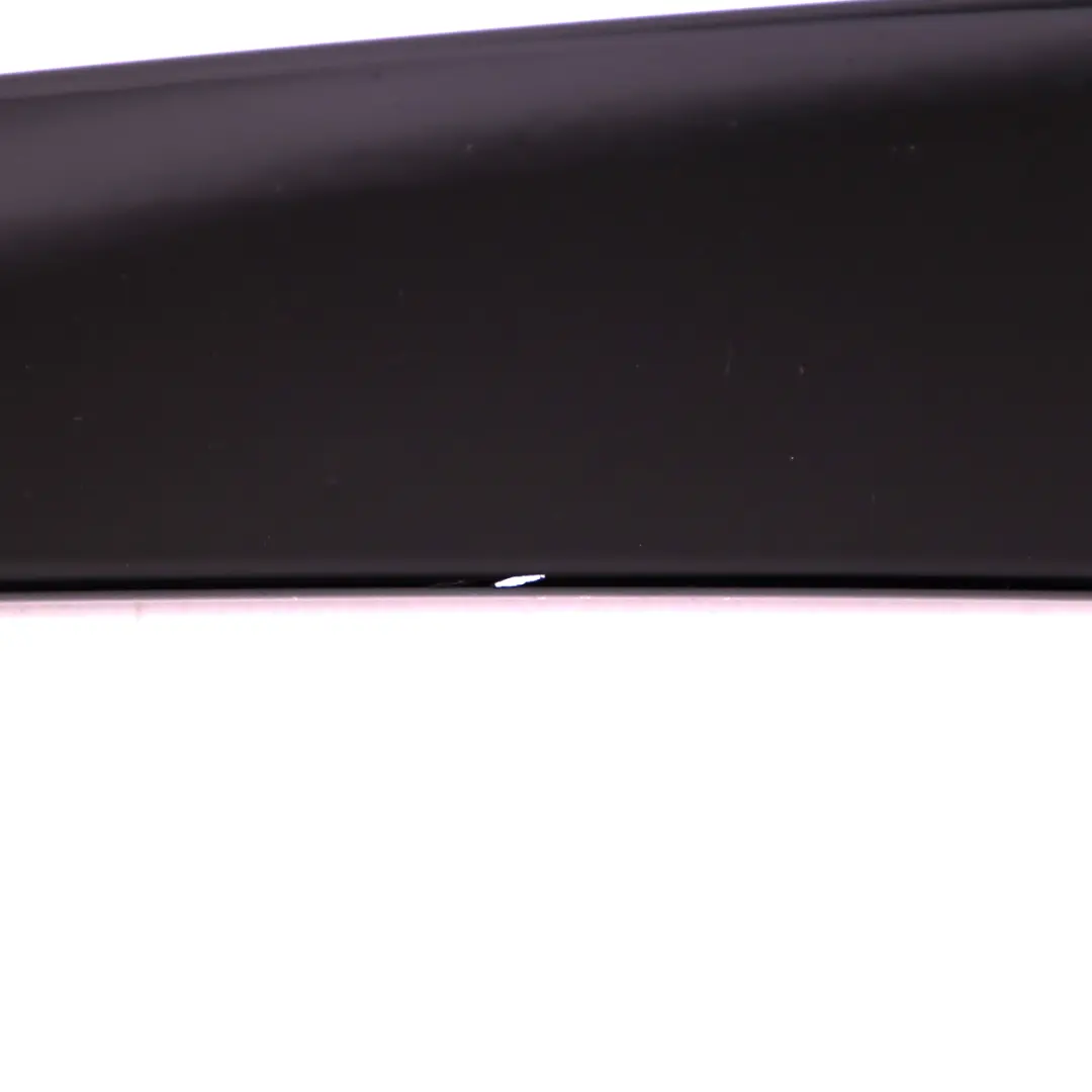 Mercedes-Benz W221 Delantero Derecho Puerta Pilar B Cubierta para con número de pieza A2216901887 Mercedes-Benz W221 Delantero Derecho Puerta Pilar B Cubierta - SKU A2216901887 - Número de pieza A2216901887