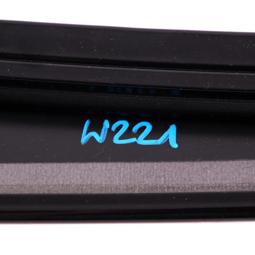 Copertura del montante B della porta anteriore destra per Mercedes W221 con numero di parte A2216901887 Mercedes W221 Copertura del montante B della porta anteriore destra - SKU A2216901887 - Numero di parte A2216901887