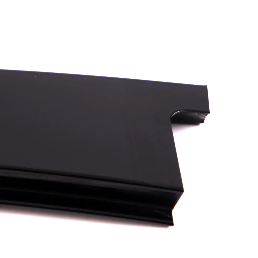 Parte trasera izquierda Embellecedor pilar puerta para Mercedes W221 con número de pieza A2216901987 Mercedes W221 Parte trasera izquierda Embellecedor pilar puerta - SKU A2216901987 - Número de pieza A2216901987