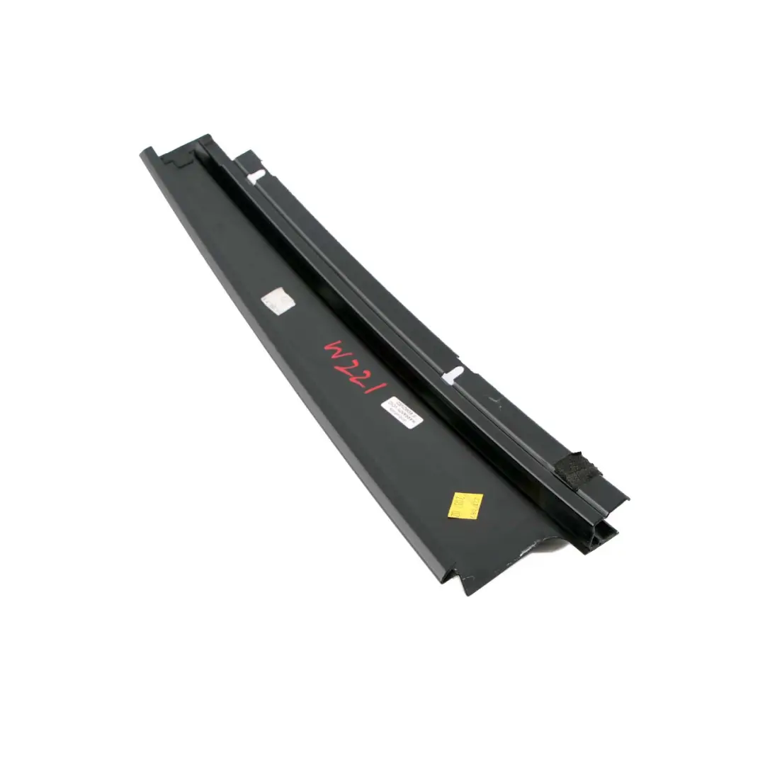 Rivestimento montante B lucido della porta posteriore destra per Mercedes W221 con numero di parte A2216902087 Mercedes W221 Rivestimento montante B lucido della porta posteriore destra - SKU A2216902087 - Numero di parte A2216902087